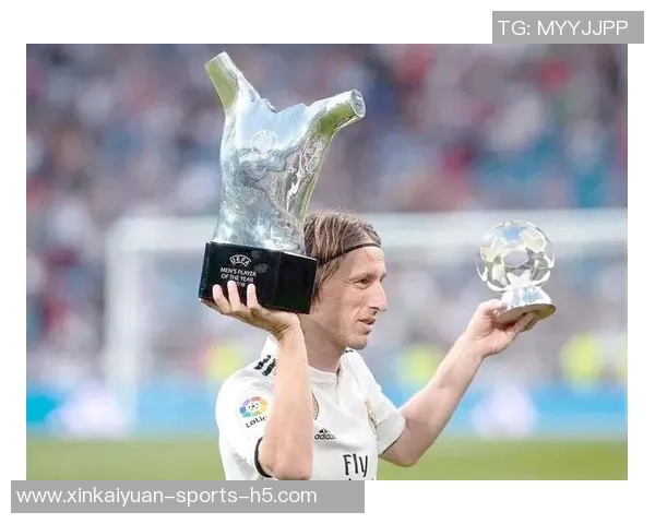 莫德里奇揭秘穆帅严厉训斥C罗背后故事引发热议